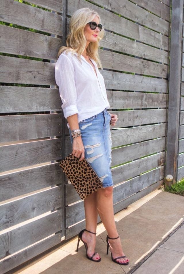 Current elliott hotsell distressed denim skirt