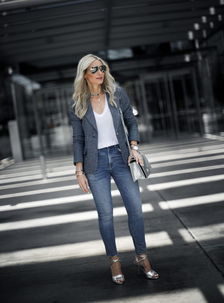  Casual Street style Veronica Beard jeans 