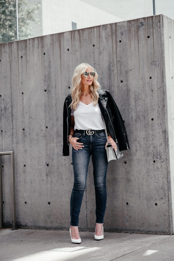 Dallas fashion blogger wearing Good American Jeans and black moto jacket 