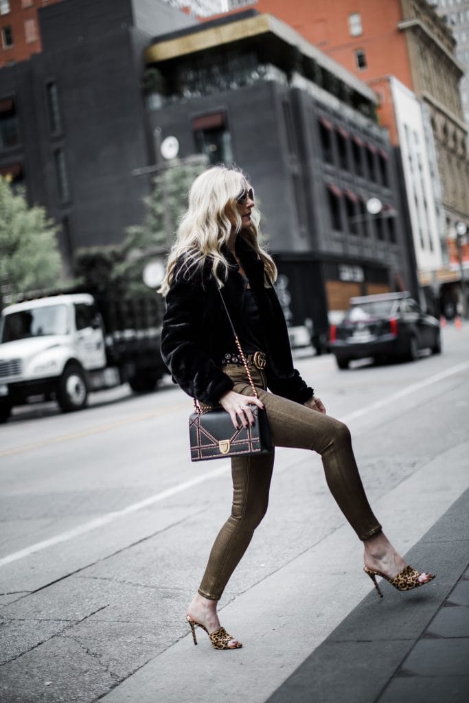 Dallas fashion blogger wearing Gucci belt, Rag and Bone gold jeans, and leopard heels 
