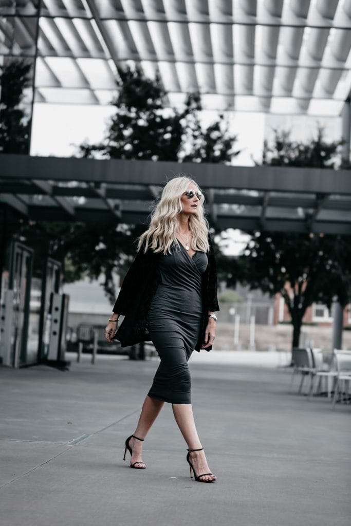 Dallas fashion blogger wearing gray midi dress and Stuart Weitzman heels 