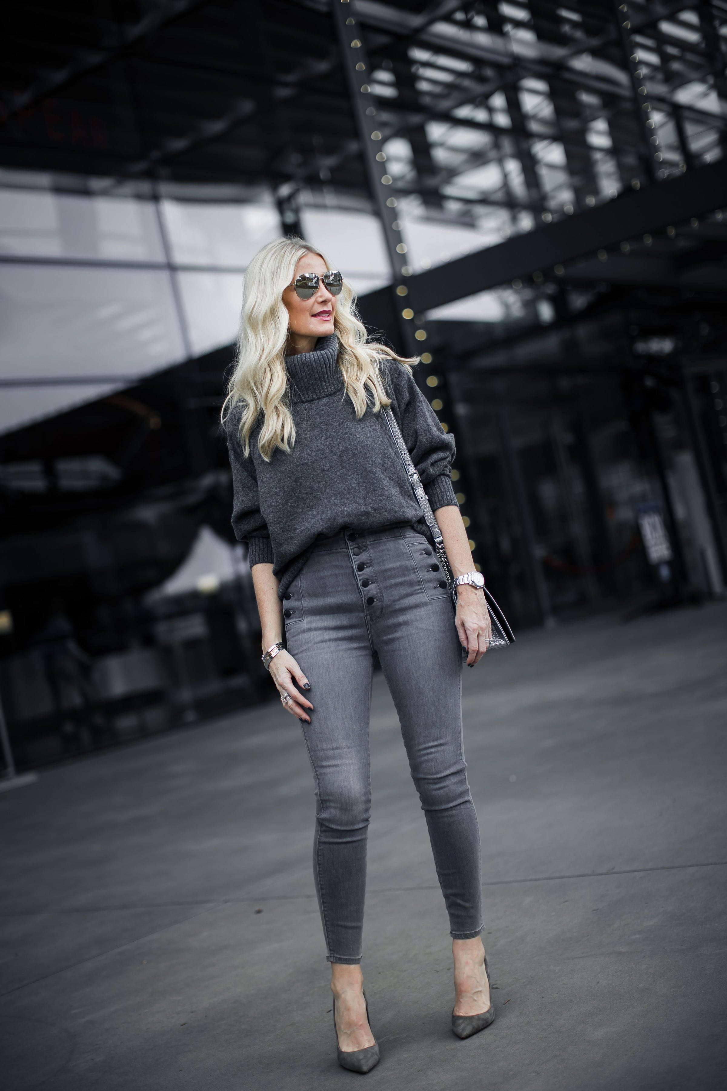 Dallas style blogger wearing J Brand Natasha jeans