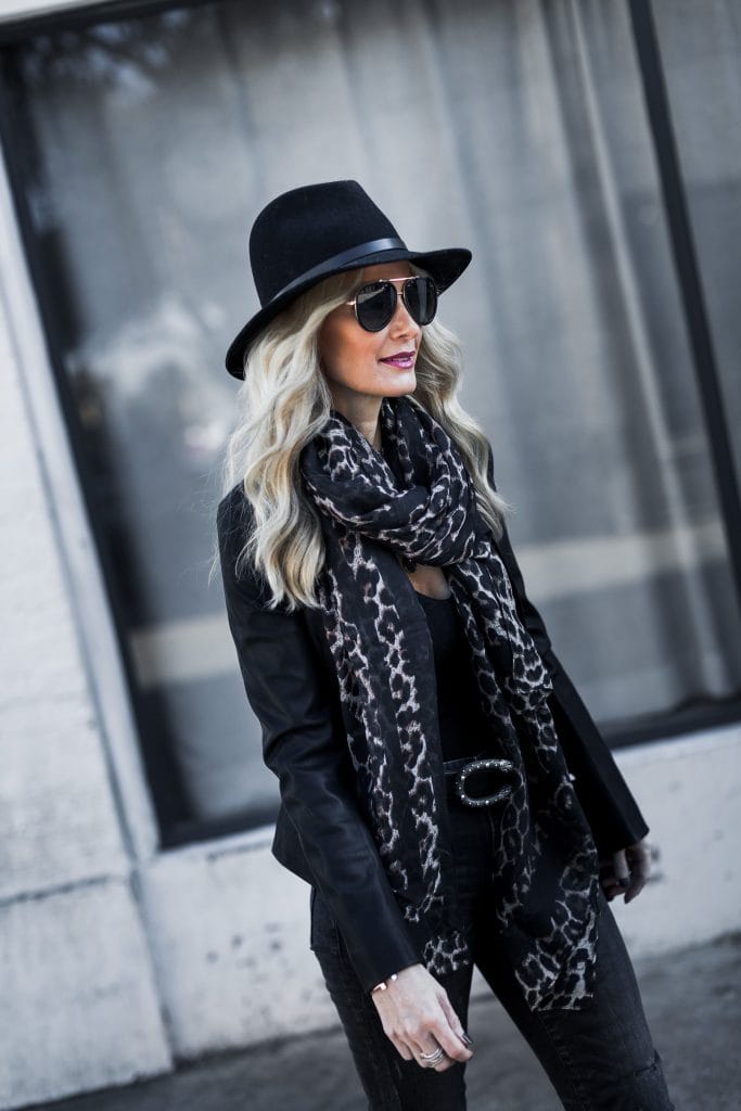 Dallas style blogger wearing black fedora hat and Gucci belt 