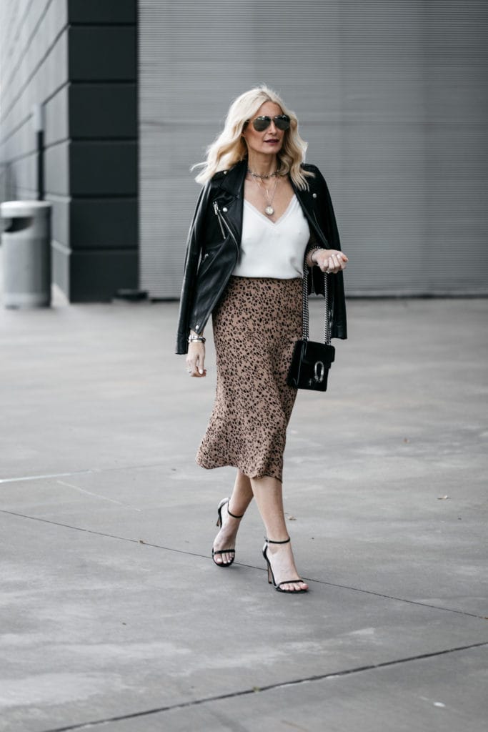 How to style a midi skirt 