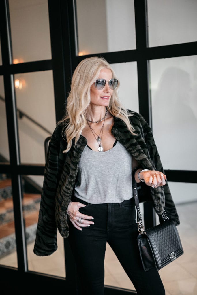 Dallas blogger wearing a faux fur jacket 