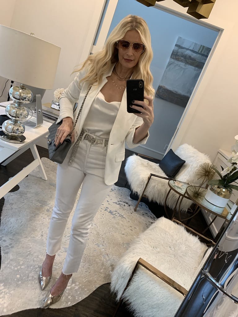 Dallas fashion blogger wearing white jeans and a white blazer