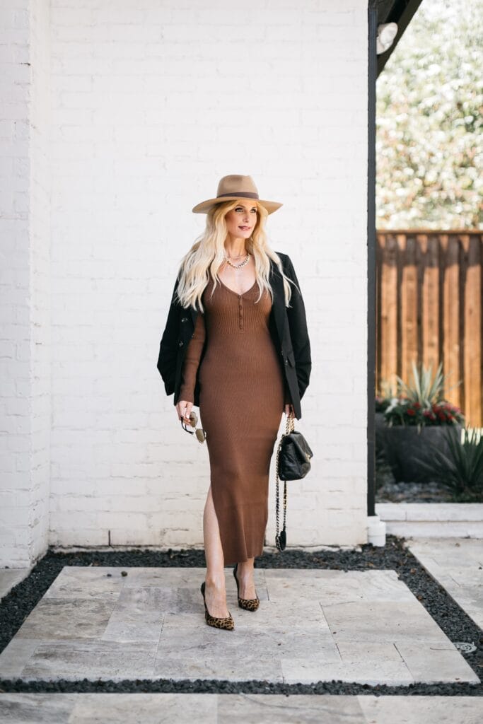Dallas blogger wearing a dress and blazer for fall