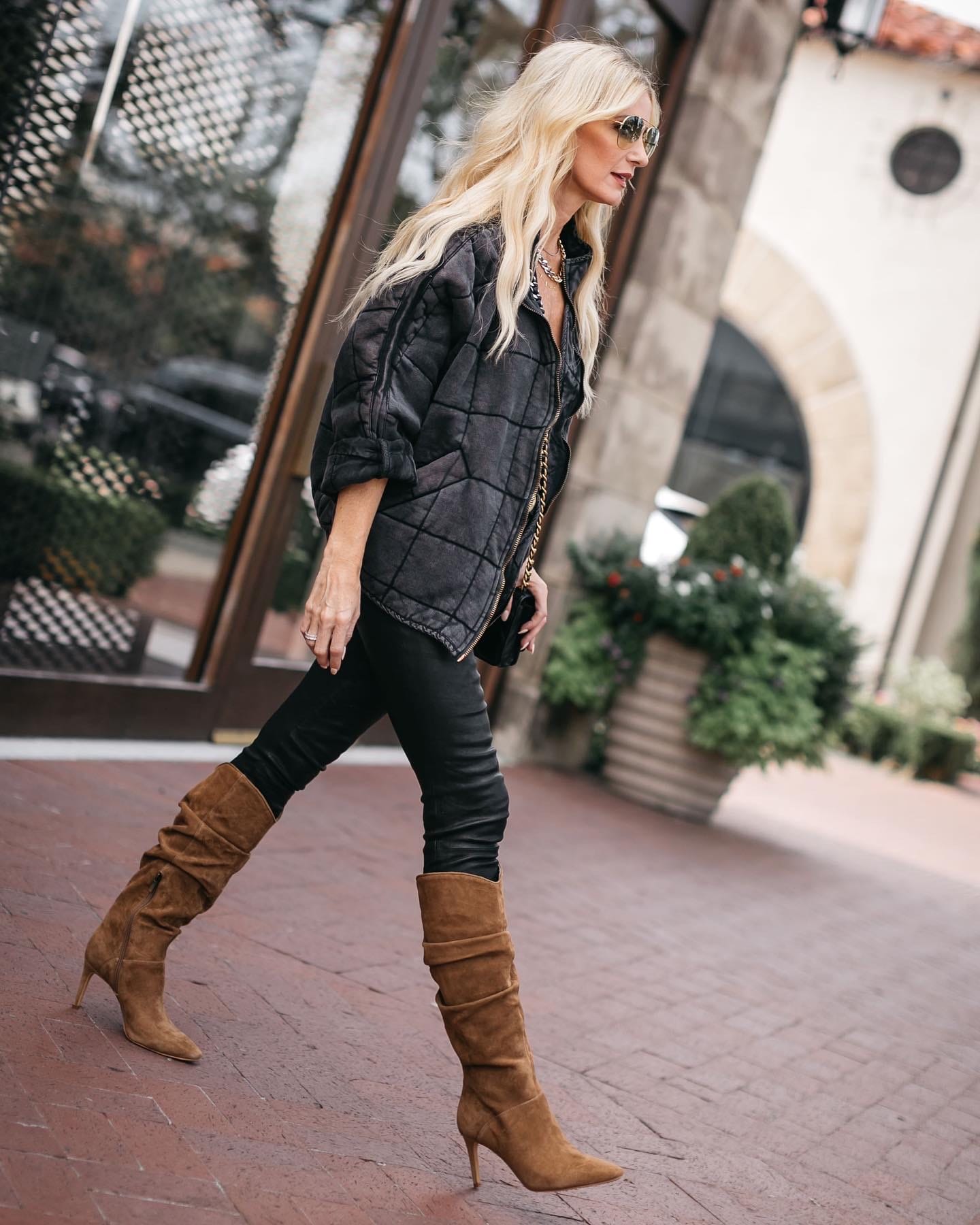 Over the knee boots cyber monday hotsell