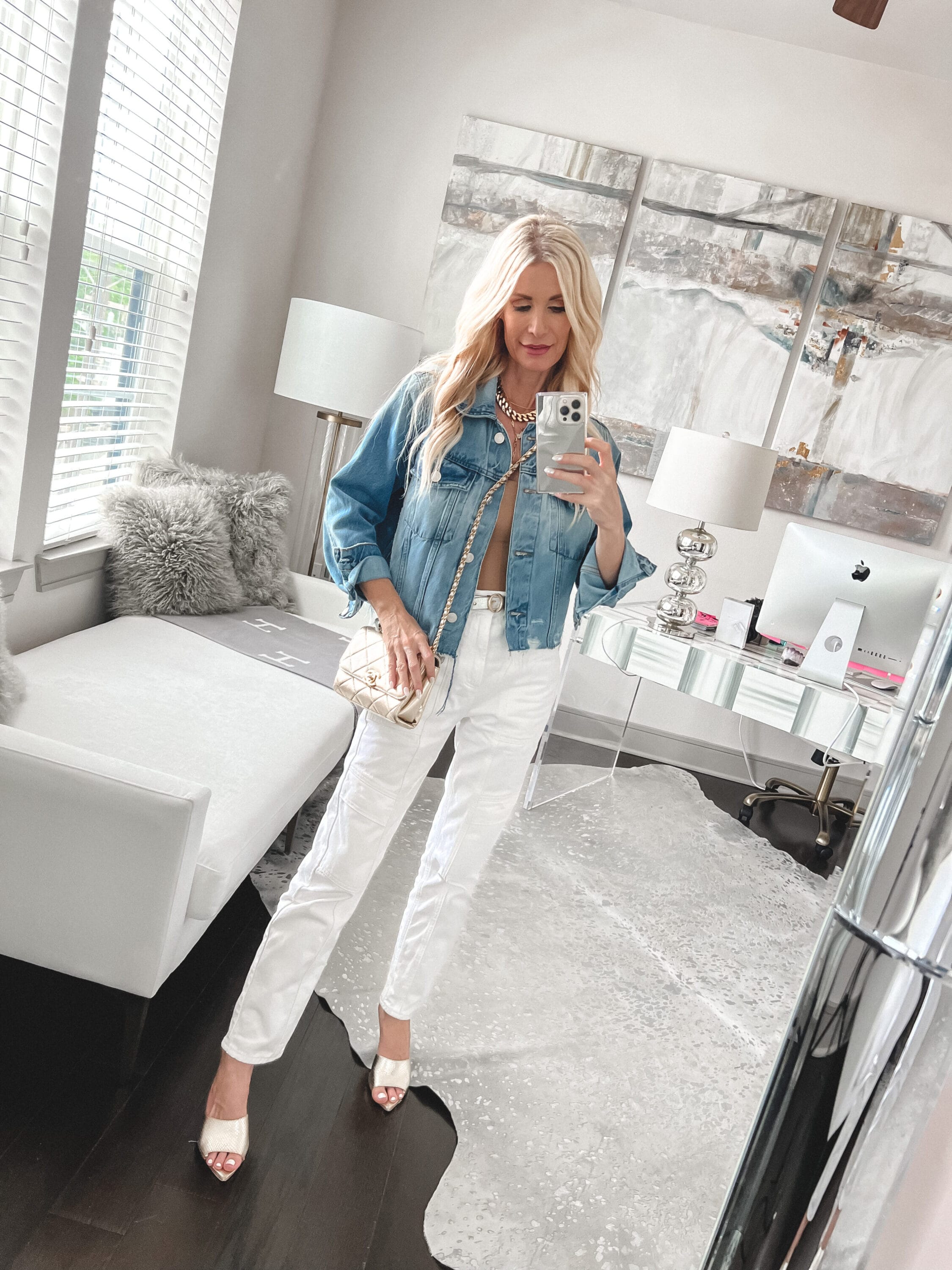 16 Outfits With White Jeans + My Favorite Pairs of White Jeans